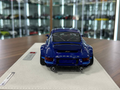 1:18 Resin Model Porsche Singer DLS 2022 – Indigo Blue | Make Up (Limited 80 pcs – Dubai Collectors)