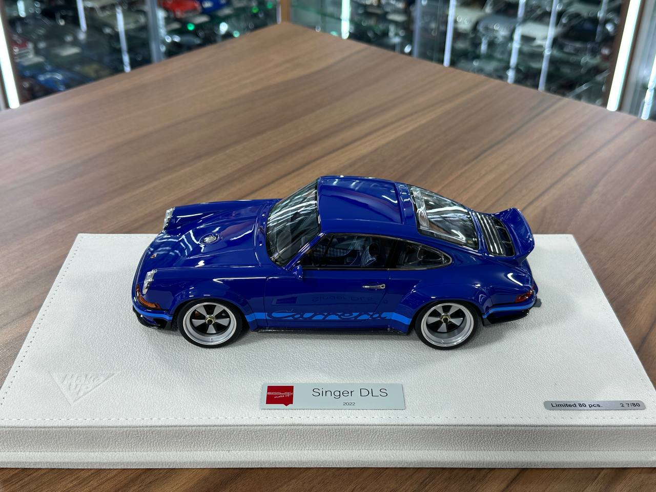 1:18 Resin Model Porsche Singer DLS 2022 – Indigo Blue | Make Up (Limited 80 pcs – Dubai Collectors)