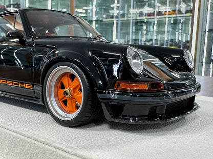 1:18 Resin Model Porsche Singer DLS 2022– Black/Orange | Make Up (Limited 80 pcs – Dubai Collectors)