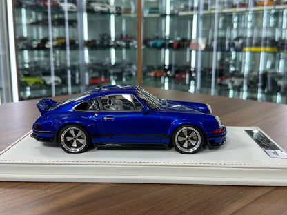 1:18 Resin Model Porsche Singer DLS 2022  – Pearl Blue/Black | IVY Models (Limited 20 pcs – Dubai Collectors)