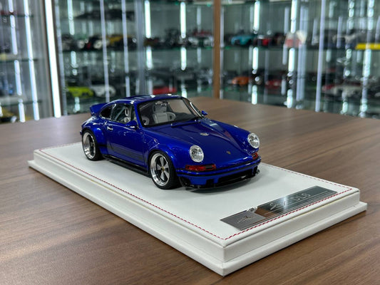 1:18 Resin Model Porsche Singer DLS 2022  – Pearl Blue/Black | IVY Models (Limited 20 pcs – Dubai Collectors)