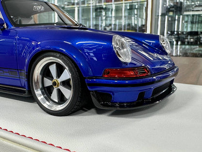 1:18 Resin Model Porsche Singer DLS 2022  – Pearl Blue/Black | IVY Models (Limited 20 pcs – Dubai Collectors)