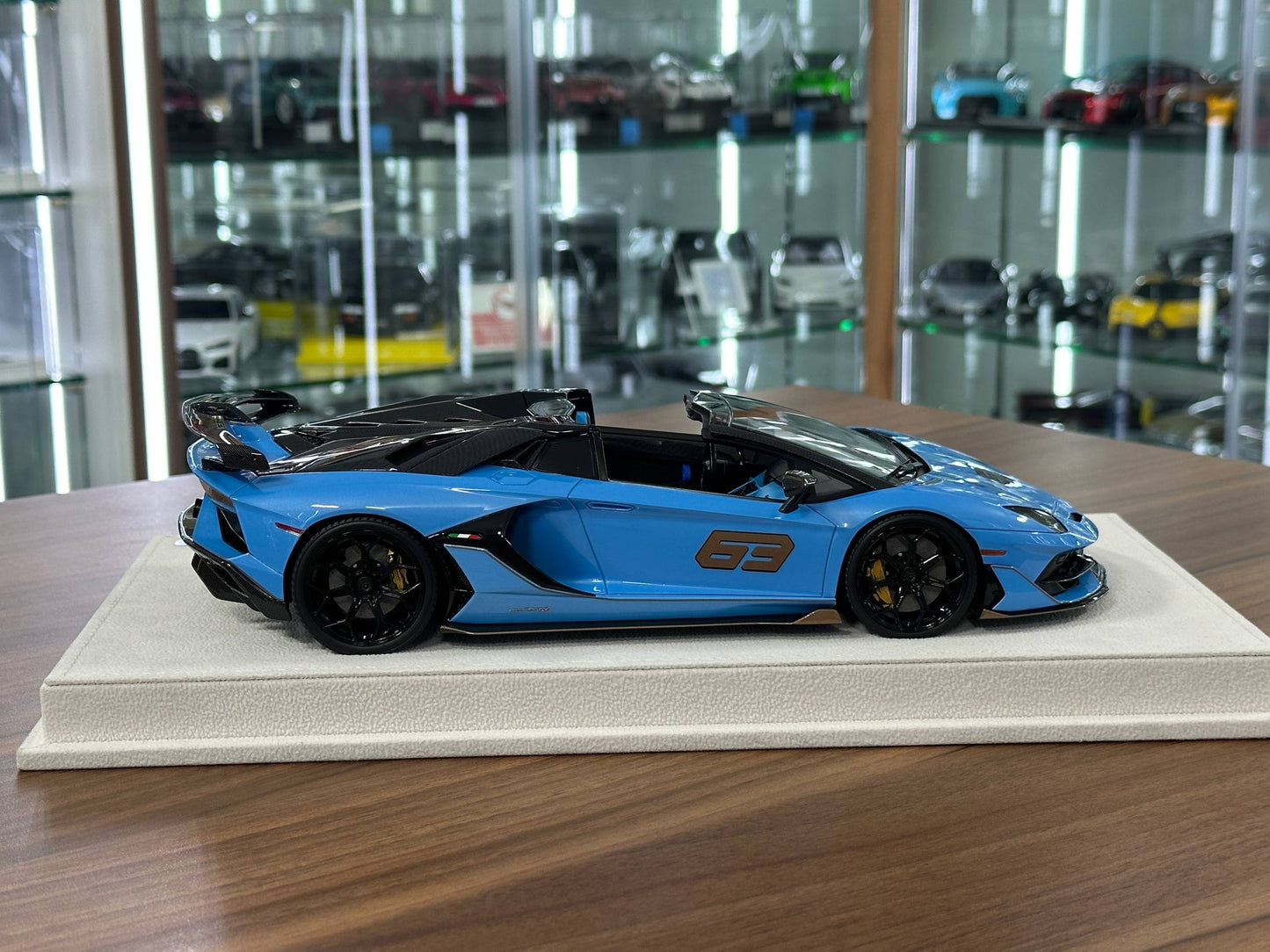 Lamborghini Aventador SVJ Roadster #63 (2019) – Blue Cepheus – 1/18 Resin Model – Make Up – Limited 63 pcs