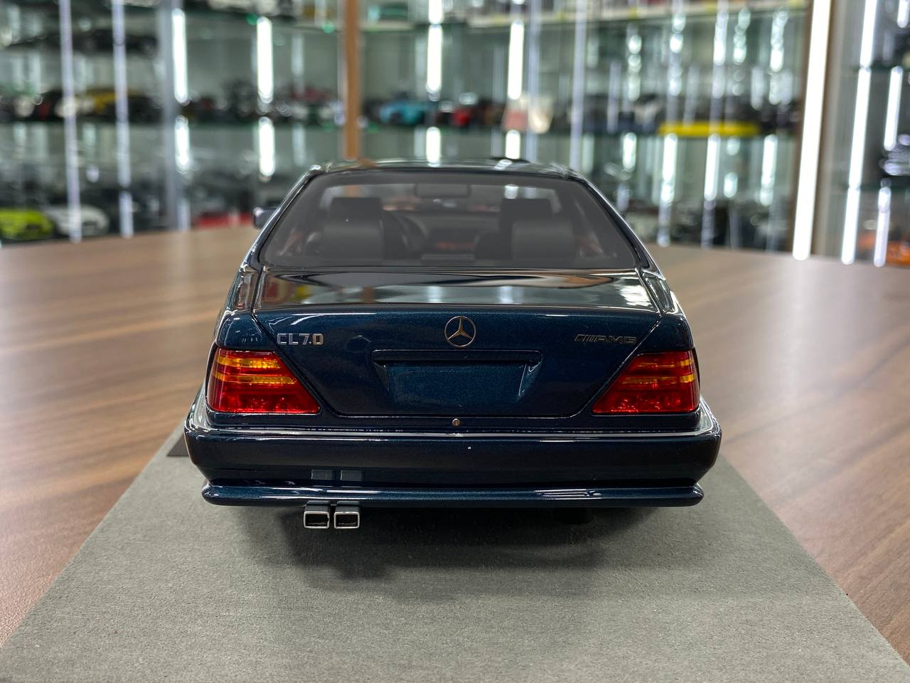 1:18 Resin Model LS Collectibles Mercedes Benz CL 600 7.0 Coupe – Dark Blue (Limited 250 pcs – Dubai Collectors)