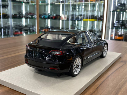 1:18 Resin Model LS Collectibles Tesla Model 3 – Black (Limited 500 pcs – Dubai Collectors)