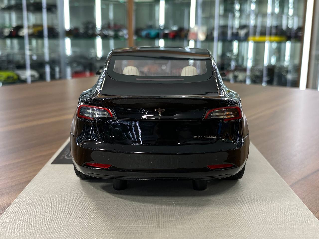 1:18 Resin Model LS Collectibles Tesla Model 3 – Black (Limited 500 pcs – Dubai Collectors)