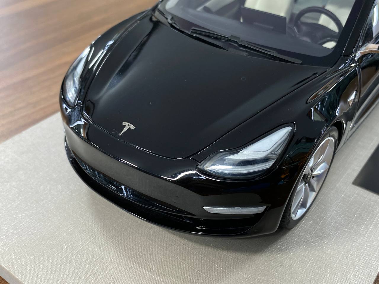 1:18 Resin Model LS Collectibles Tesla Model 3 – Black (Limited 500 pcs – Dubai Collectors)