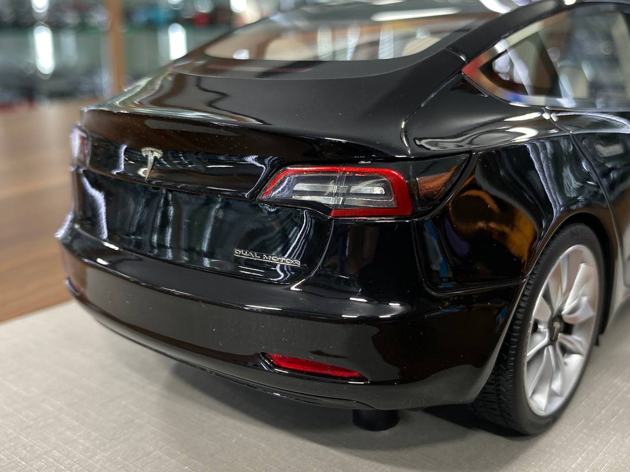 1:18 Resin Model LS Collectibles Tesla Model 3 – Black (Limited 500 pcs – Dubai Collectors)