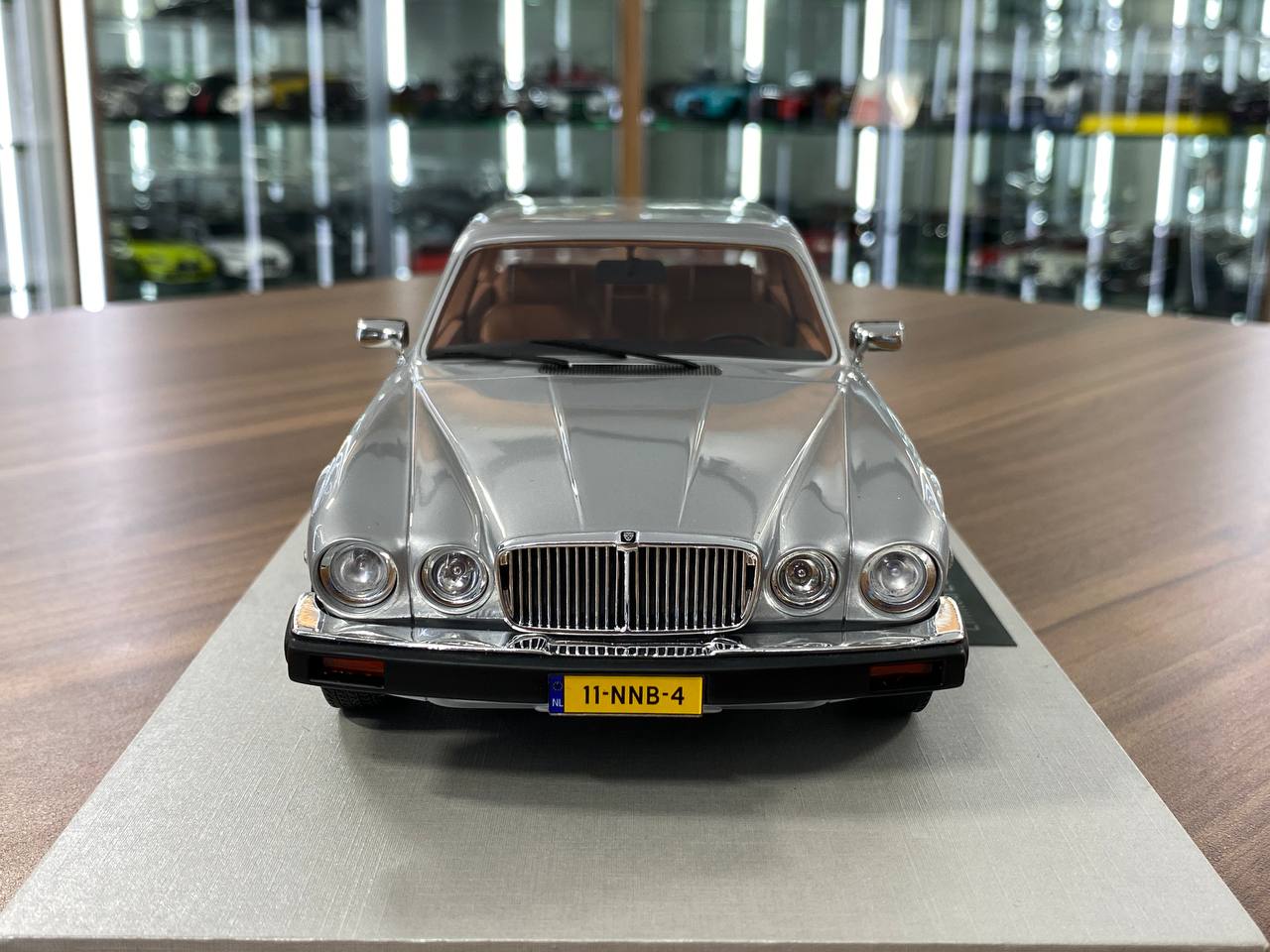 1:18 Resin Model LS Collectibles Jaguar XJ6 1982 – Silver (Limited 250 pcs – Dubai Collectors)