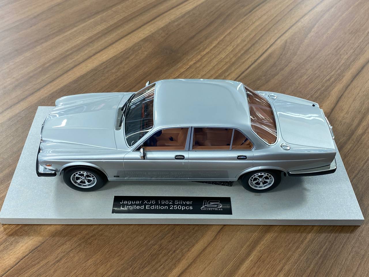 1:18 Resin Model LS Collectibles Jaguar XJ6 1982 – Silver (Limited 250 pcs – Dubai Collectors)