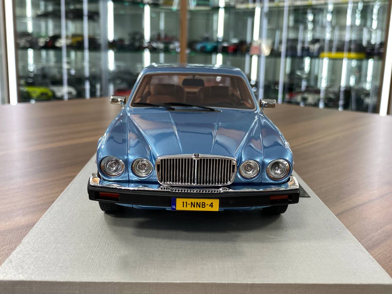 1:18 Resin Model LS Collectibles Jaguar XJ6 1982 – Light Blue (Limited 250 pcs – Dubai Collectors)