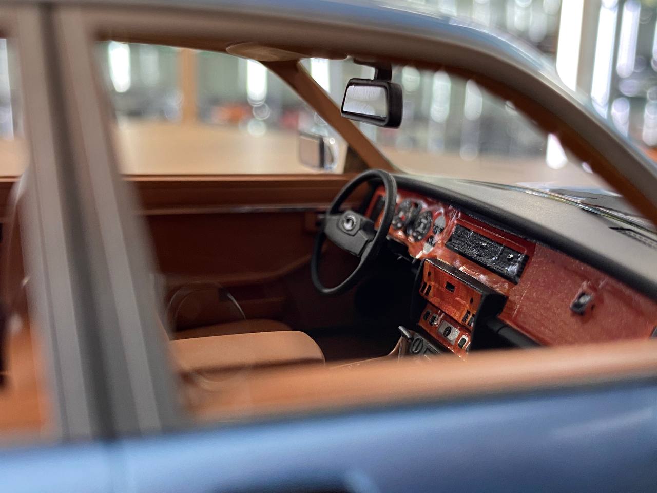 1:18 Resin Model LS Collectibles Jaguar XJ6 1982 – Light Blue (Limited 250 pcs – Dubai Collectors)