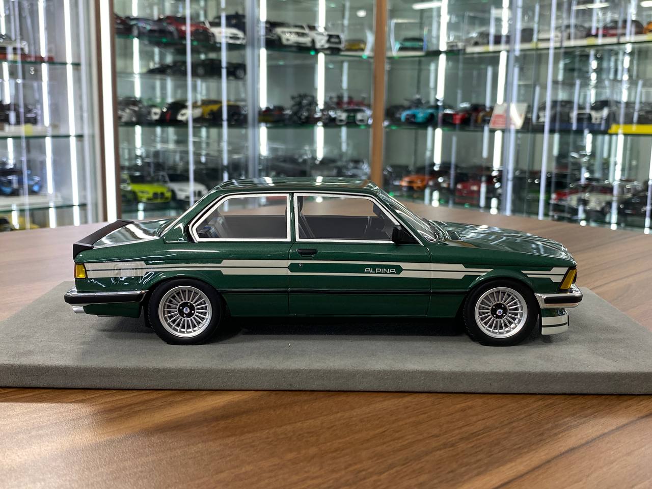 1:18 Resin Model LS Collectibles BMW 323 Alpina 1983 – Metallic Green (Limited 250 pcs – Dubai Collectors)