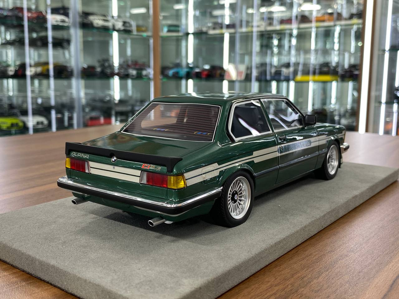 1:18 Resin Model LS Collectibles BMW 323 Alpina 1983 – Metallic
