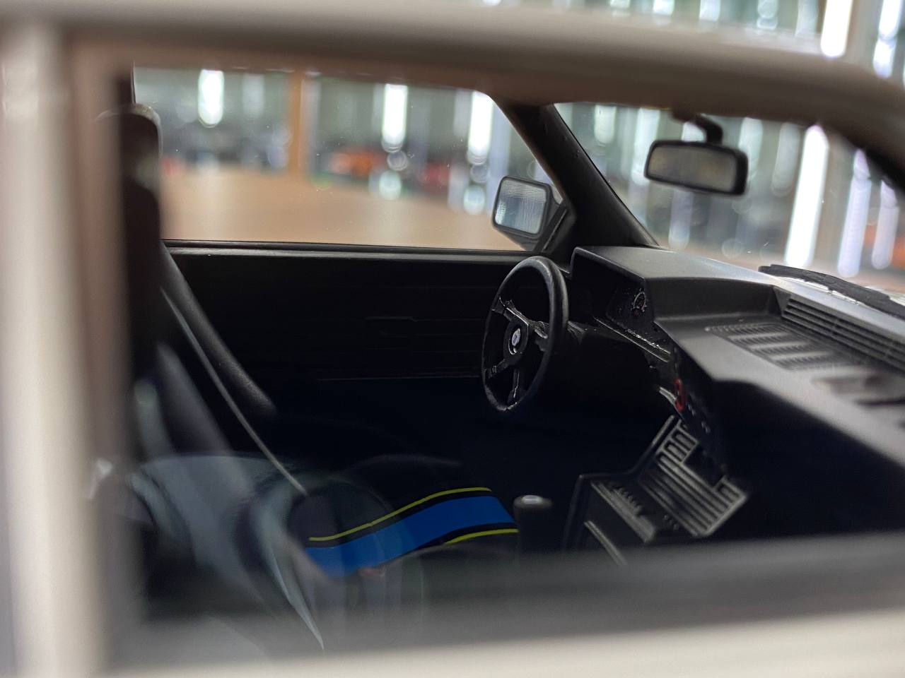 1:18 Resin Model LS Collectibles BMW 323 Alpina 1983 – White (Limited 250 pcs – Dubai Collectors)