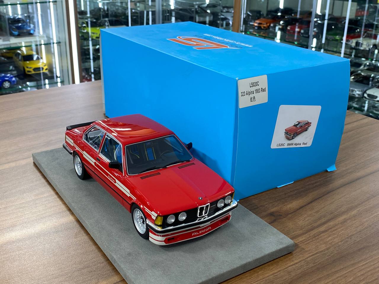 1:18 Resin Model LS Collectibles BMW 323 Alpina 1983 – Red