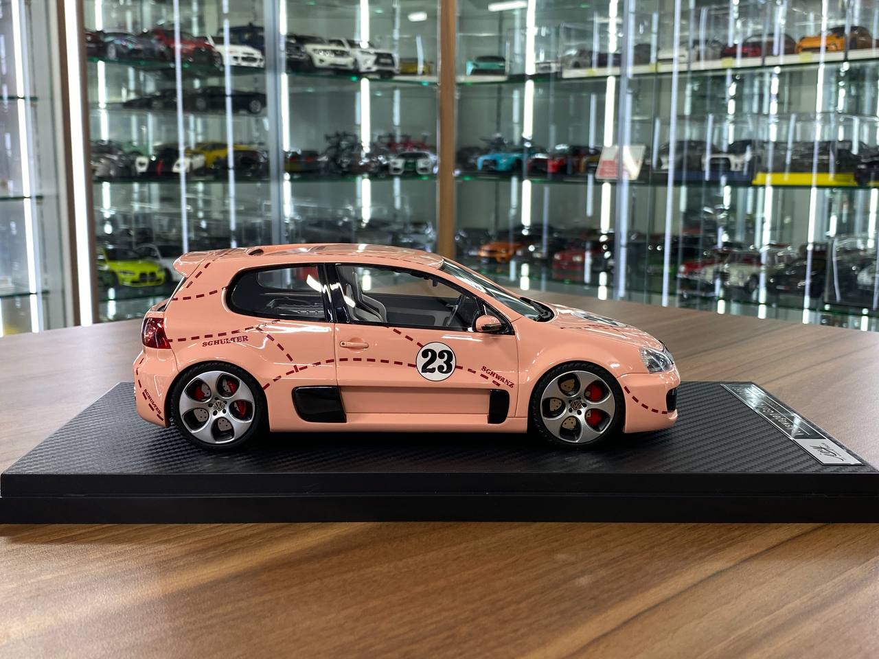 1:18 Resin Model IVY Tailor Models Volkswagen Golf GTI W12 650 – Pink Pig (Limited 199 pcs – Dubai Collectors)