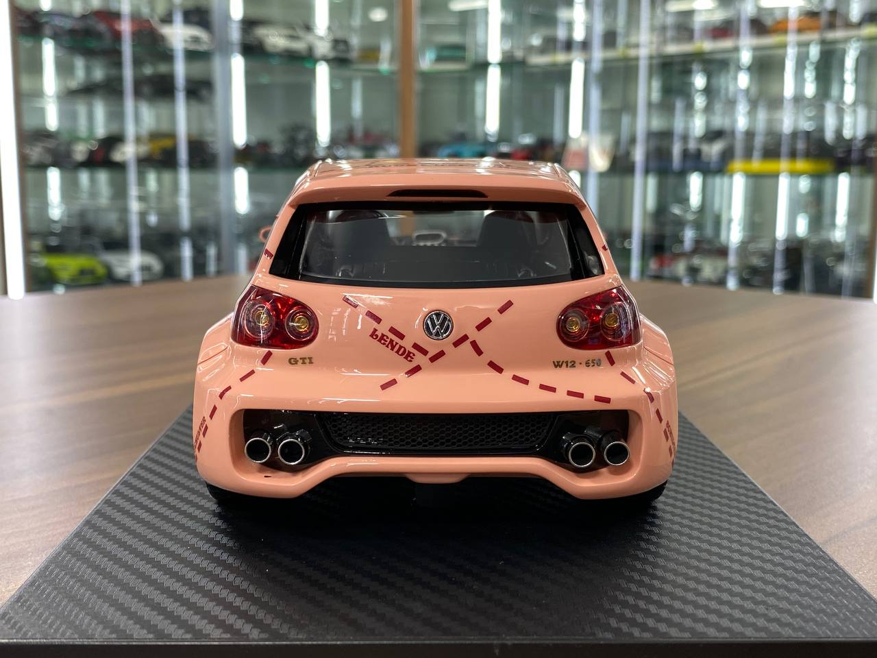 1:18 Resin Model IVY Tailor Models Volkswagen Golf GTI W12 650 – Pink Pig (Limited 199 pcs – Dubai Collectors)
