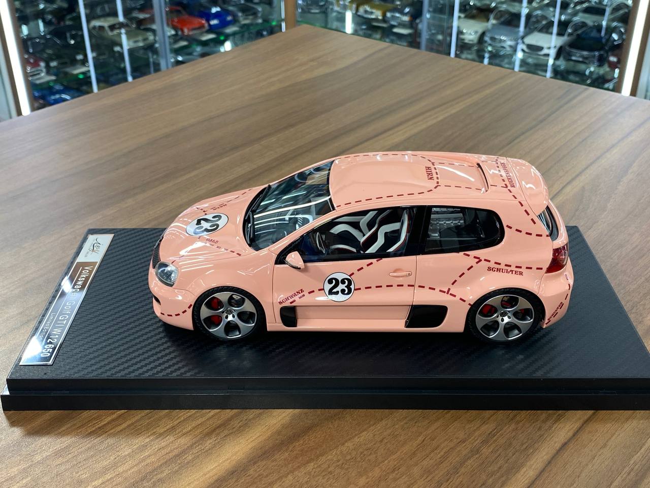 1:18 Resin Model IVY Tailor Models Volkswagen Golf GTI W12 650 – Pink Pig (Limited 199 pcs – Dubai Collectors)