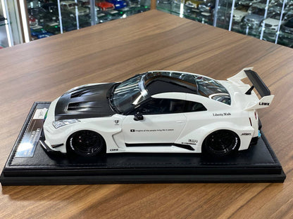 1:18 Resin Model IVY Merit Models Nissan GT-R R35 LBWK – Pearl White / Carbon Fiber Hood (Limited 49 pcs – Dubai Collectors)