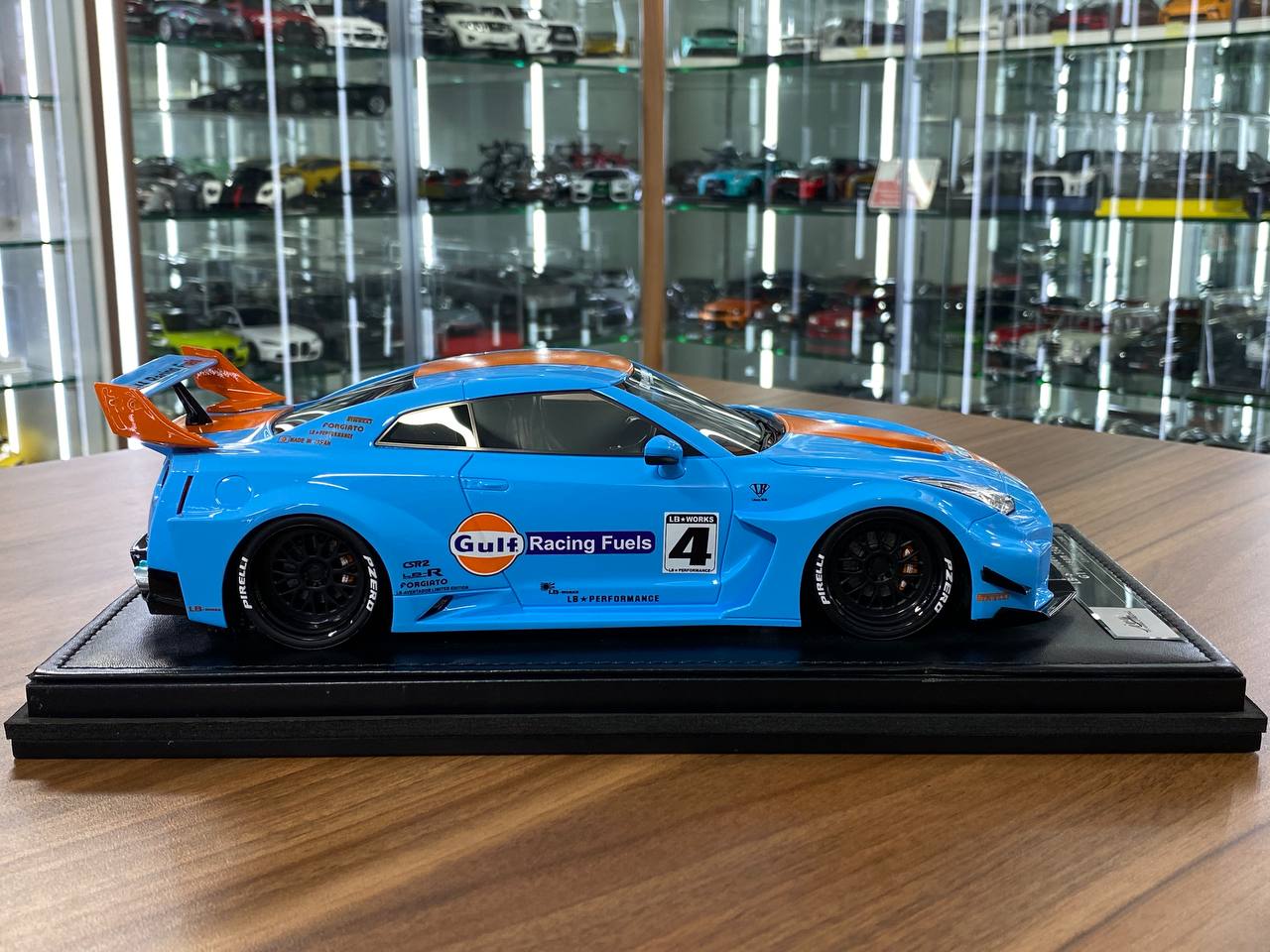 【新品】IVY Nissan GT-R ミニカー 1/18 1:18 Resin Model IVY Merit Models Nissan GT-R R35 LBWK – Gulf