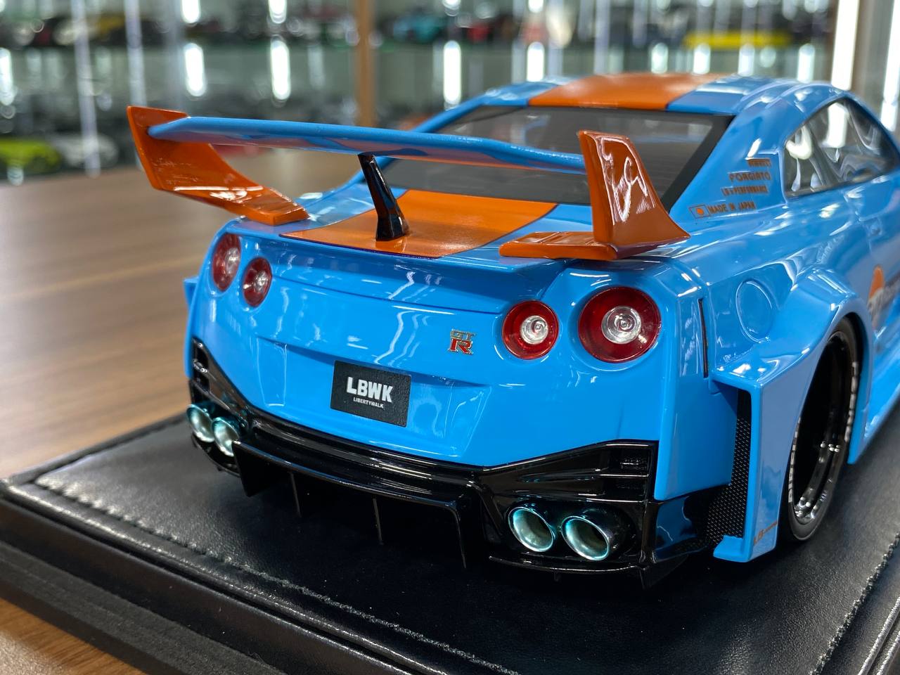 1:18 Resin Model IVY Merit Models Nissan GT-R R35 LBWK – Gulf (Limited 49 pcs – Dubai Collectors)