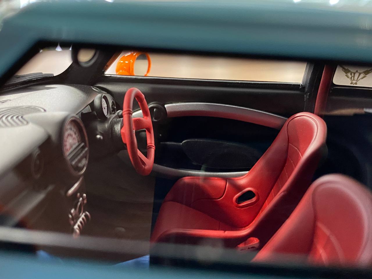 1:18 Resin Model IVY Merit Models Mini Cooper LBWK – Gulf (Limited 50 pcs – Dubai Collectors)