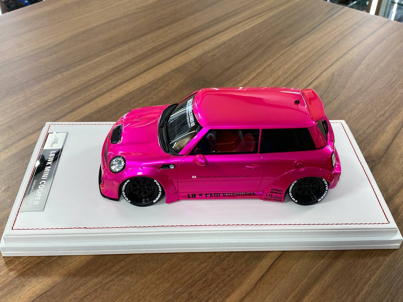 1:18 Resin Model IVY Merit Models Mini Cooper LBWK – Flash Pink (Limited 39 pcs – Dubai Collectors)