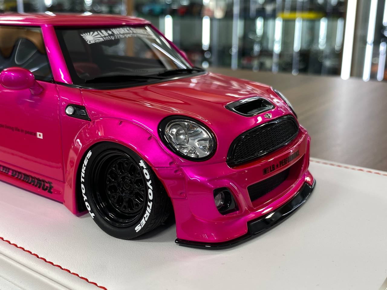 1:18 Resin Model IVY Merit Models Mini Cooper LBWK – Flash Pink (Limited 39 pcs – Dubai Collectors)