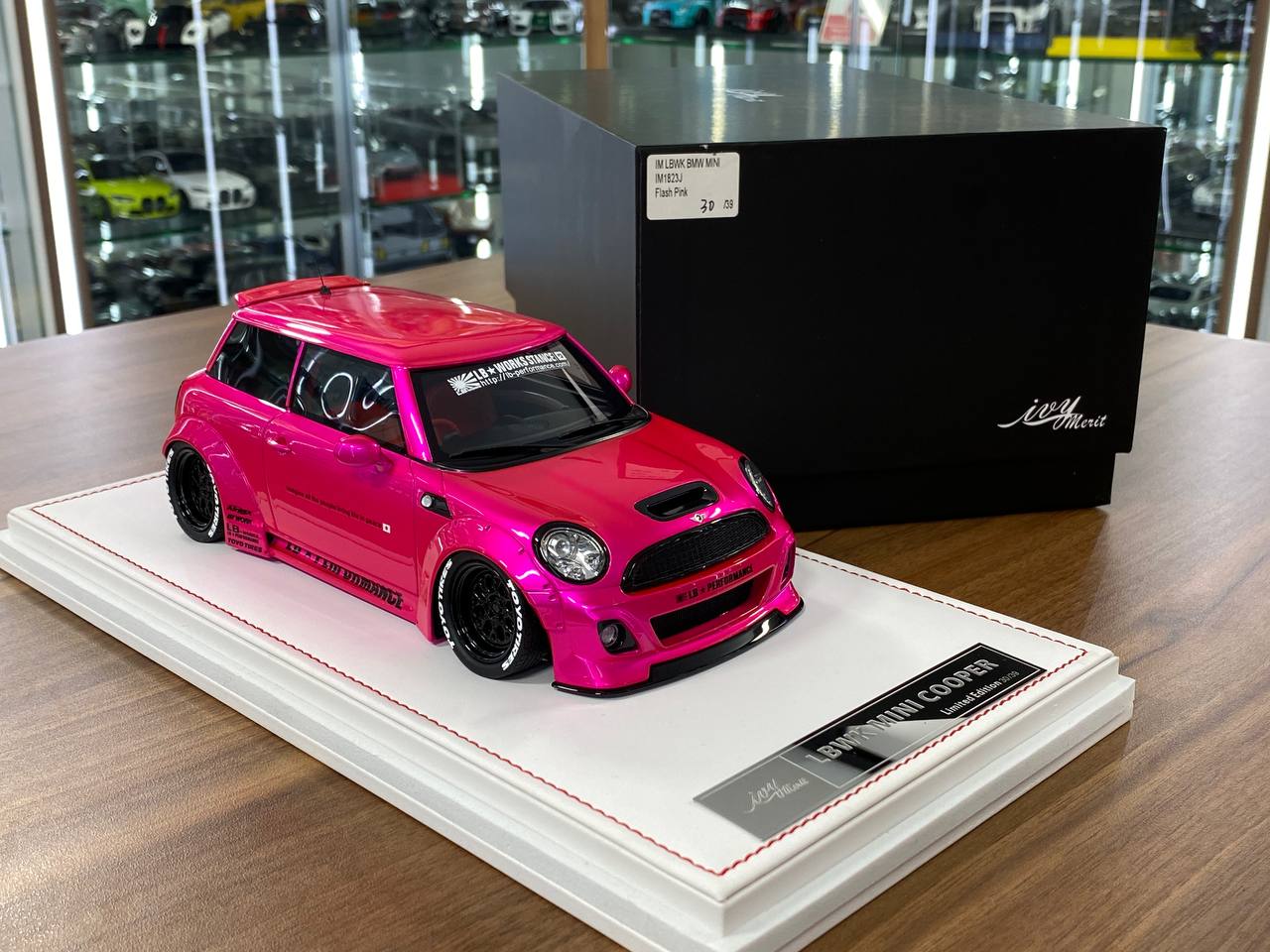 1:18 Resin Model IVY Merit Models Mini Cooper LBWK – Flash Pink (Limited 39 pcs – Dubai Collectors)