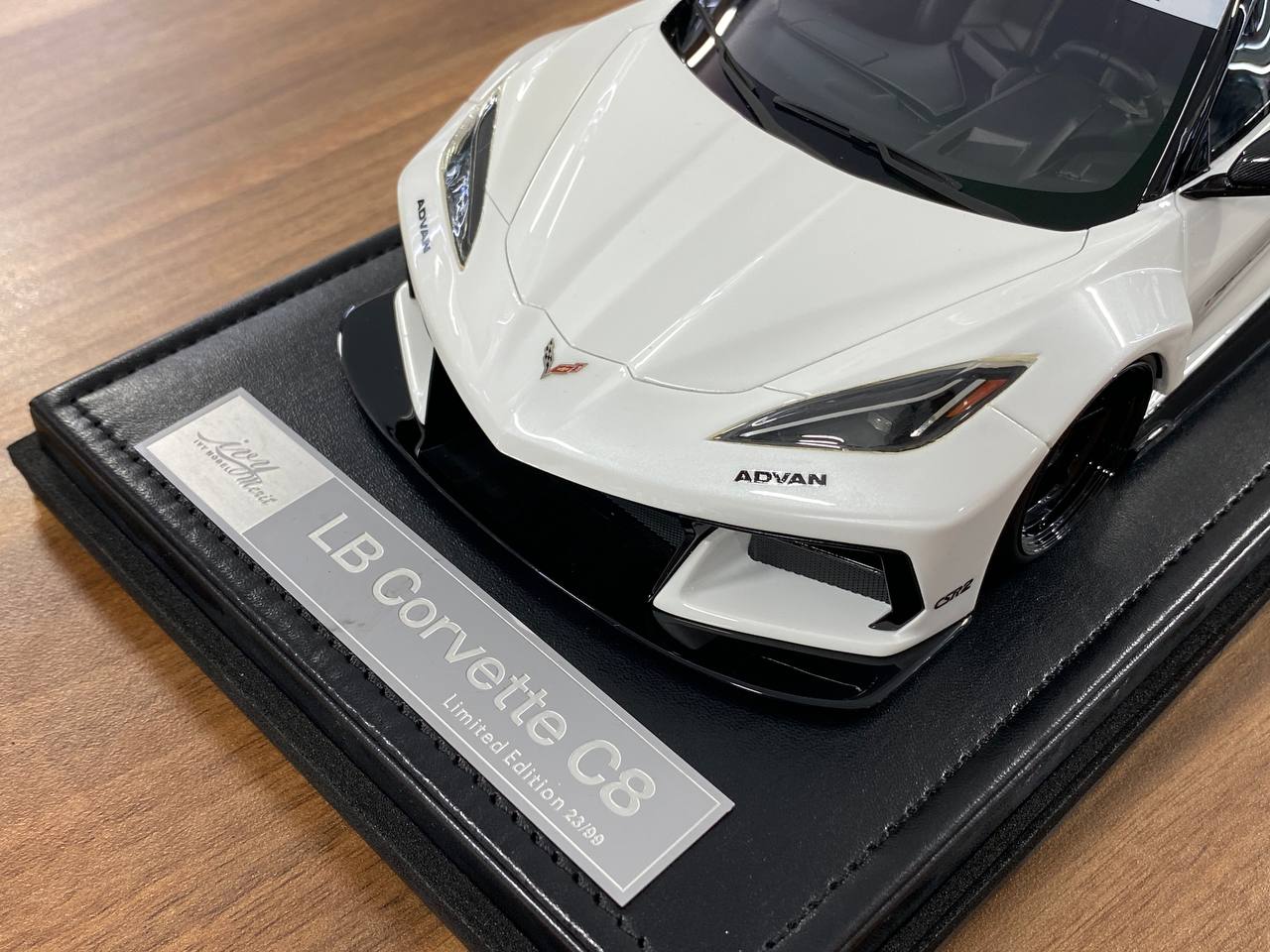 1:18 Resin Model IVY Merit Models Chevrolet Corvette C8 LBWK – Pearl White (Limited 99 pcs – Dubai Collectors)