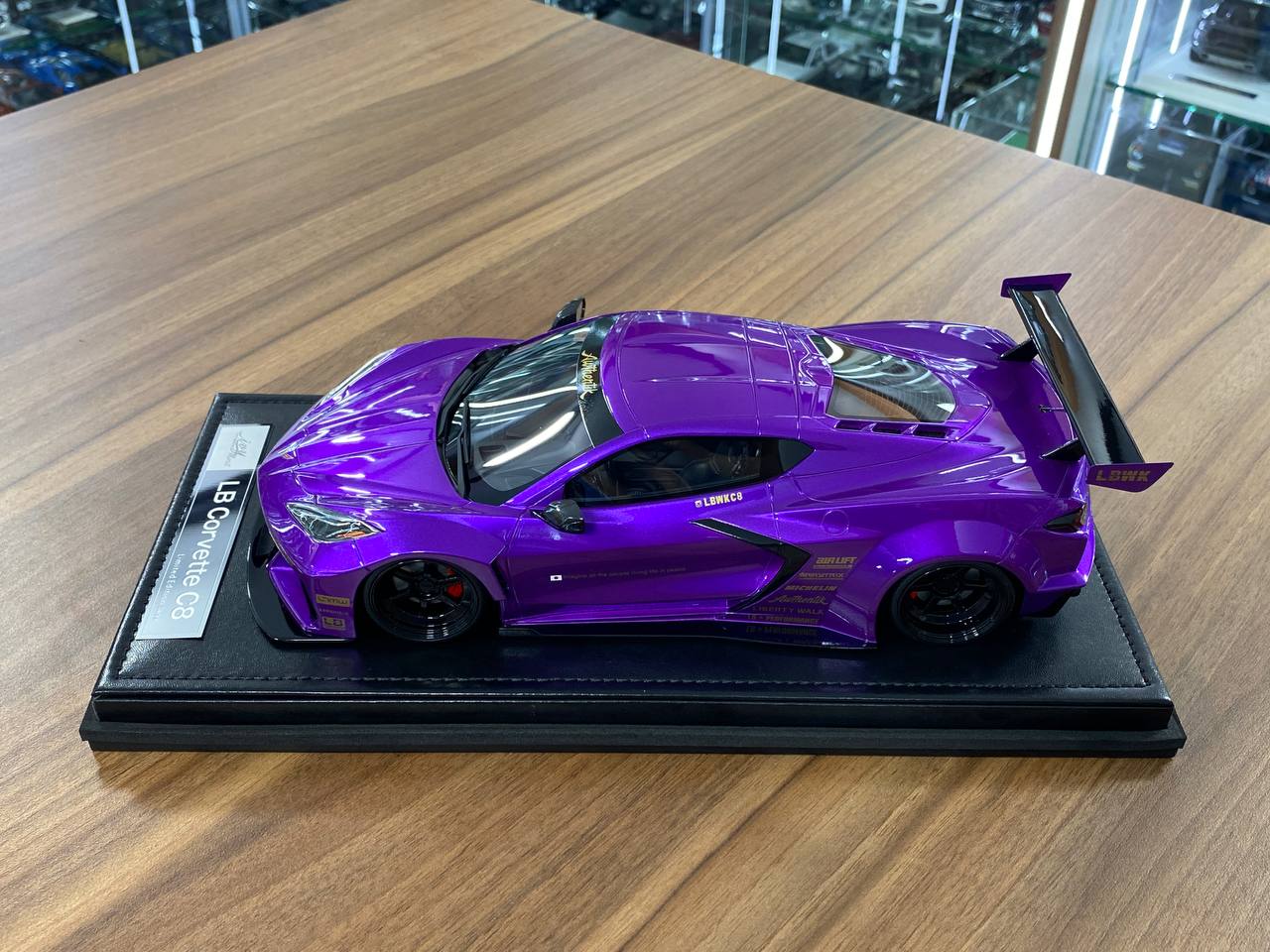 1:18 Resin Model IVY Merit Models Chevrolet Corvette C8 LBWK – Purple (Limited 99 pcs – Dubai Collectors)