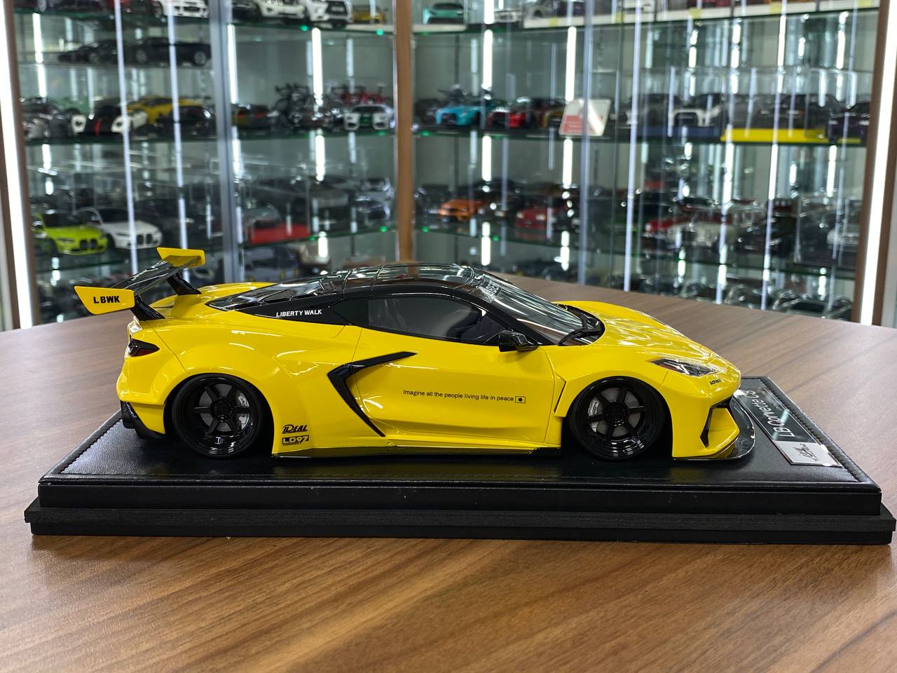 1:18 Resin Model IVY Merit Models Chevrolet Corvette C8 LBWK – Yellow (Limited 99 pcs – Dubai Collectors)