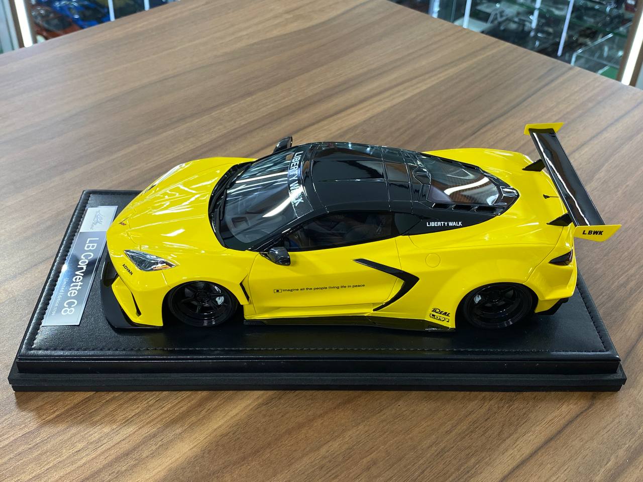 1:18 Resin Model IVY Merit Models Chevrolet Corvette C8 LBWK – Yellow (Limited 99 pcs – Dubai Collectors)