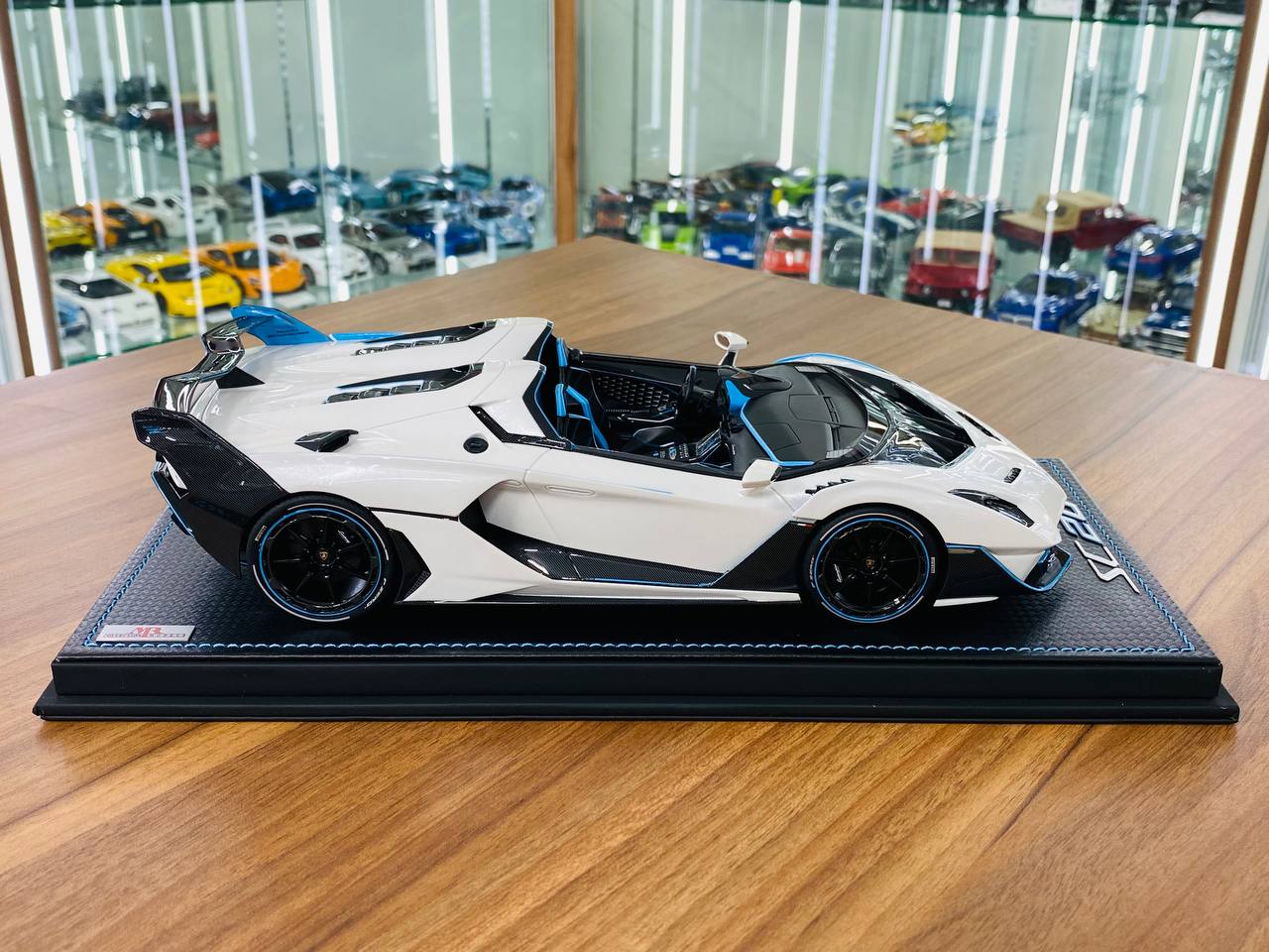 MR Collection Lamborghini SC 20 Resin Model - White | 1/18 Scale