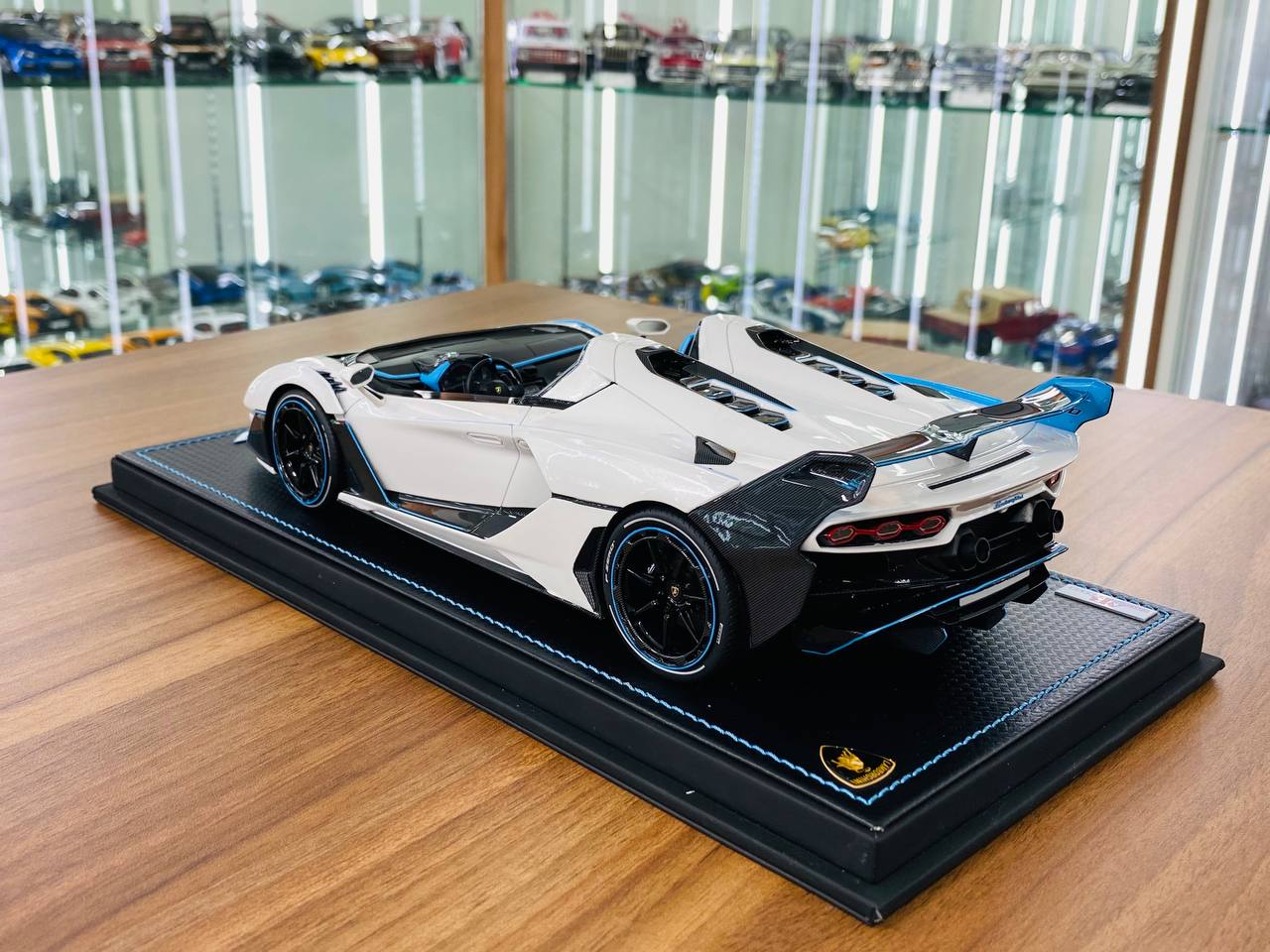 MR Collection Lamborghini SC 20 Resin Model - White | 1/18 Scale