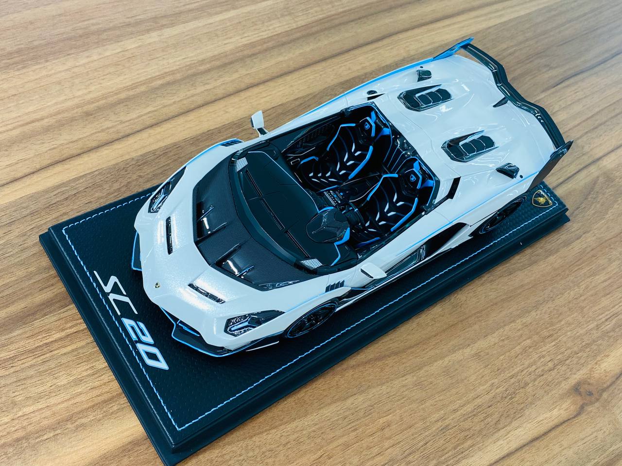 MR Collection Lamborghini SC 20 Resin Model - White | 1/18 Scale