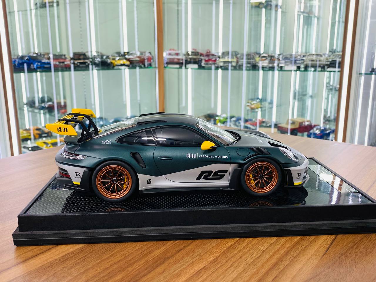 Timothy & Pierre Porsche 911 (992.1) GT3 RS Resin Model - AM Matt Green | 1/18