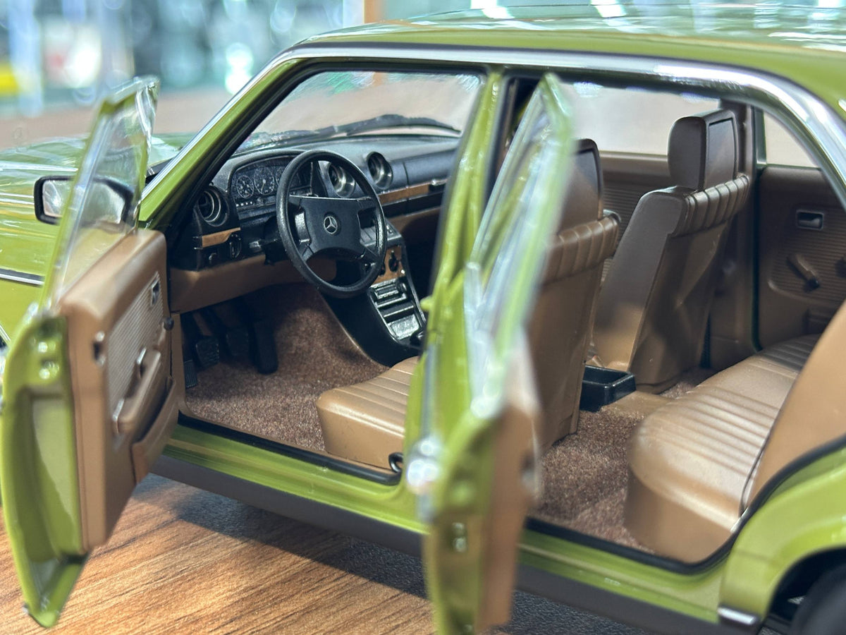 Mercedes‑Benz 200 W123 (1980–1985) – Cactus Green – 1/18 Metal Diecast Model – Norev Dealer Edition – Full Opening