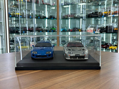 1/18 Acrylic Display Case – Black Leather Base – Premium Collector Edition
