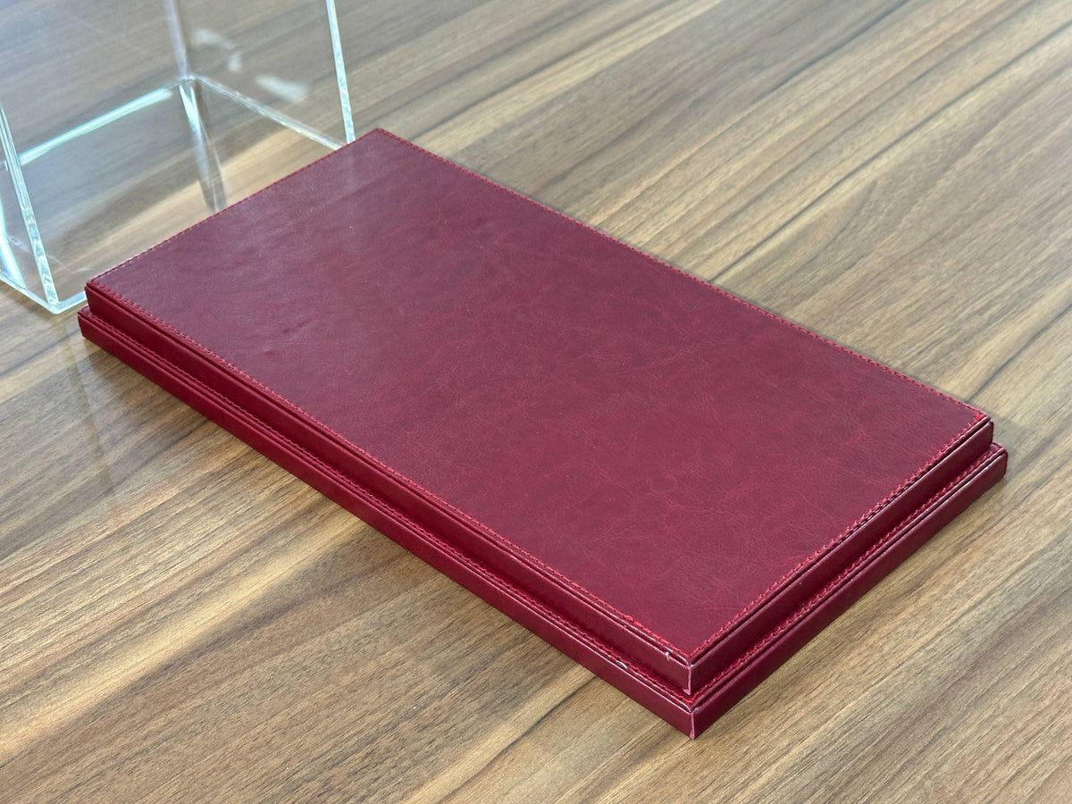 1/18 Acrylic Display Case – Red Leather Base – Premium Collector Edition