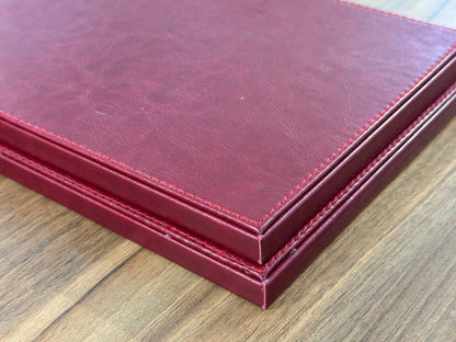 1/18 Acrylic Display Case – Red Leather Base – Premium Collector Edition