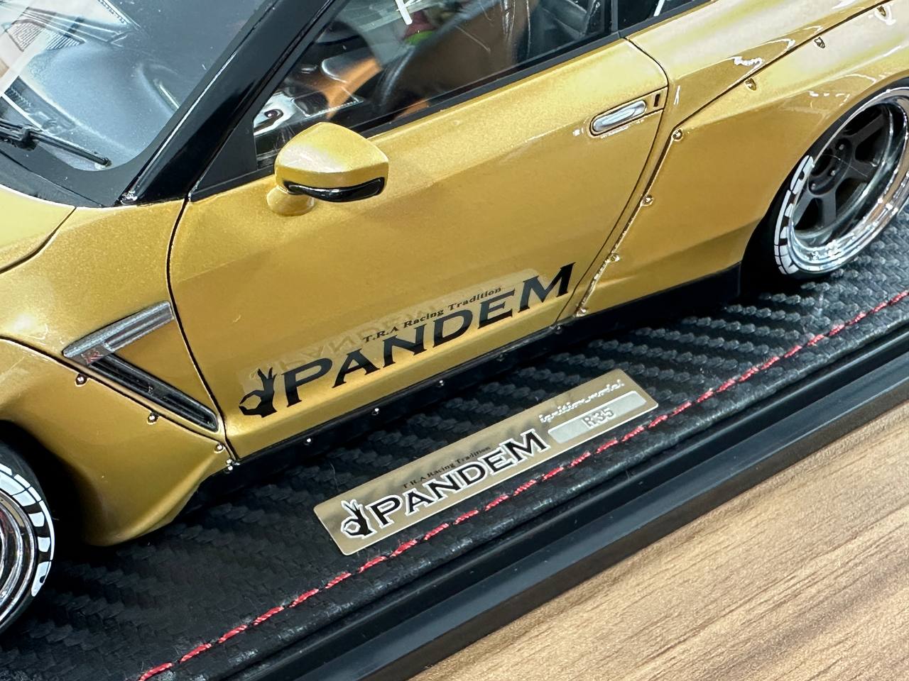 Ignition Model 1/18 Resin Nissan R35 GT-R PANDEM – Gold
