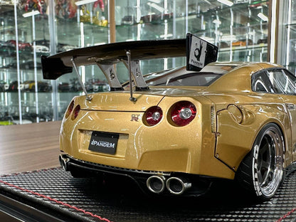 Ignition Model 1/18 Resin Nissan R35 GT-R PANDEM – Gold