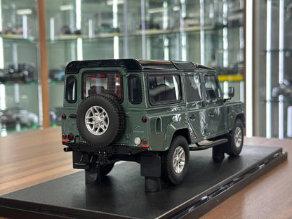 1/18 Resin Land Rover Defender 3 110 Station Wagon – GT Spirit (Grey, Limited 999 pcs)