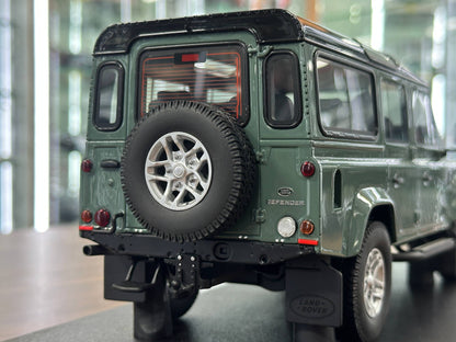 1/18 Resin Land Rover Defender 3 110 Station Wagon – GT Spirit (Grey, Limited 999 pcs)