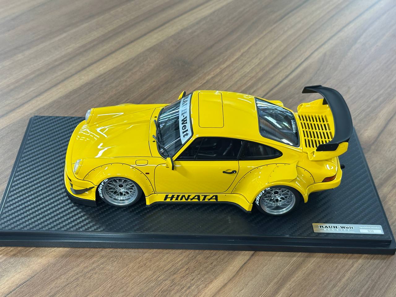 1/18 Resin Ignition Model Porsche 930 RWB – Yellow