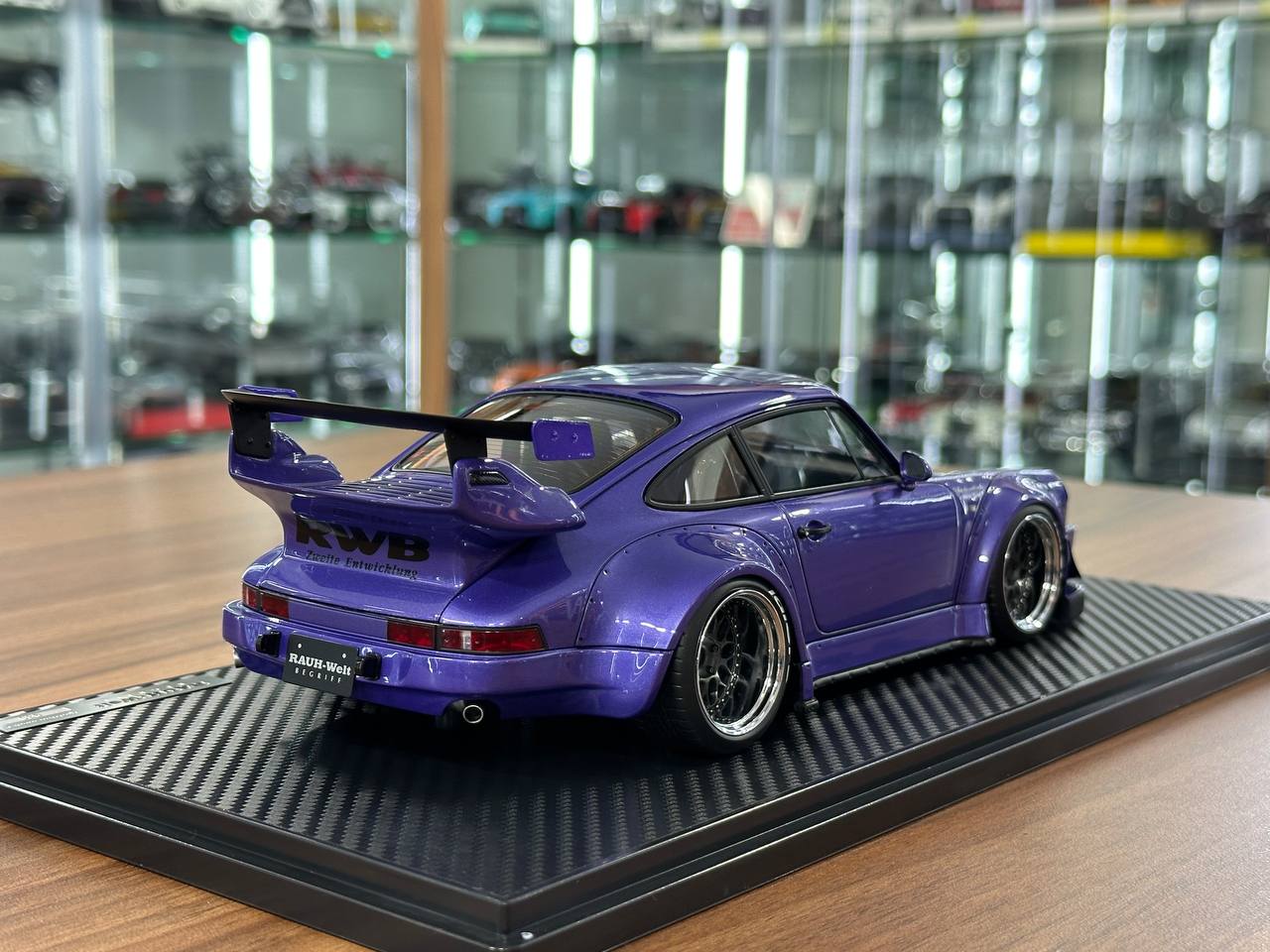 Porsche 930 RWB Purple 1/18 Resin Model – Ignition models