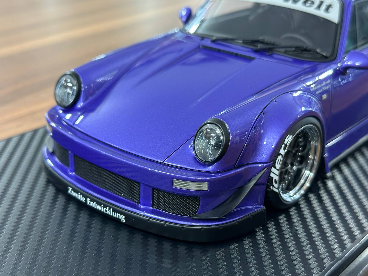 Porsche 930 RWB Purple 1/18 Resin Model – Ignition models