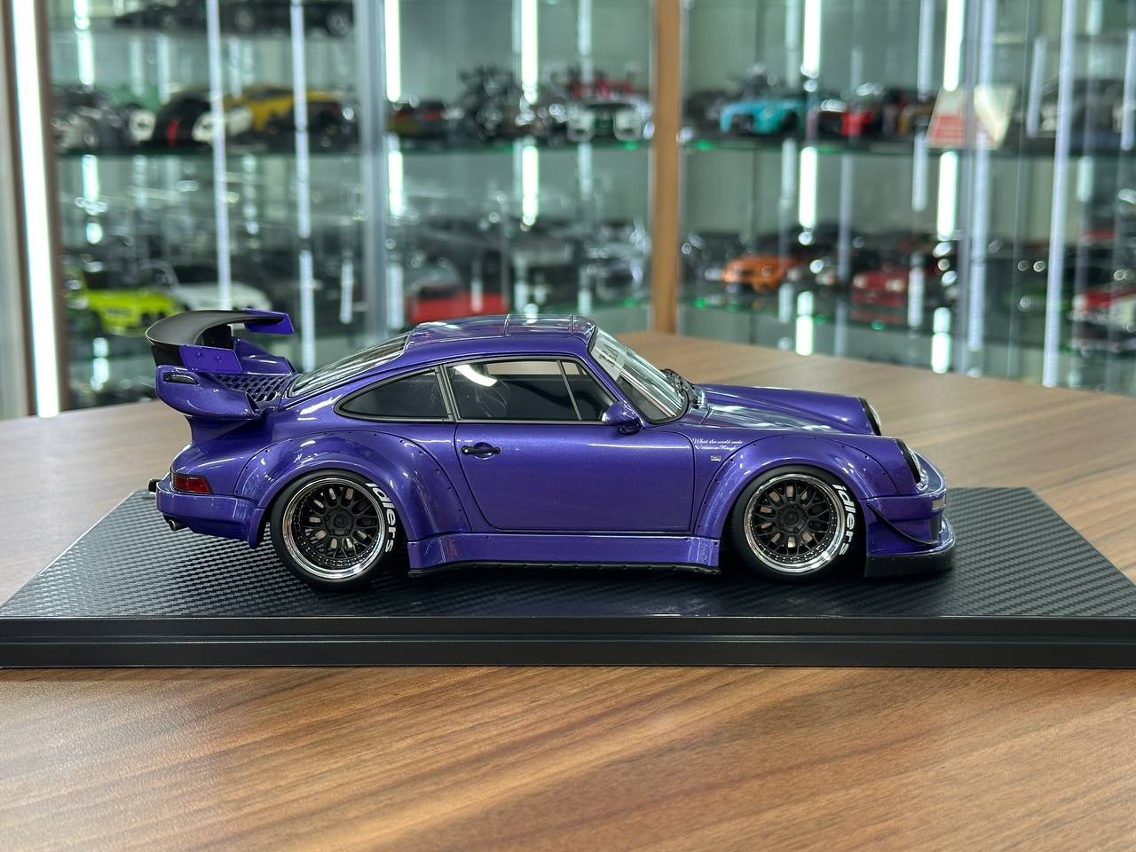 Porsche 930 RWB Purple 1/18 Resin Model – Ignition models